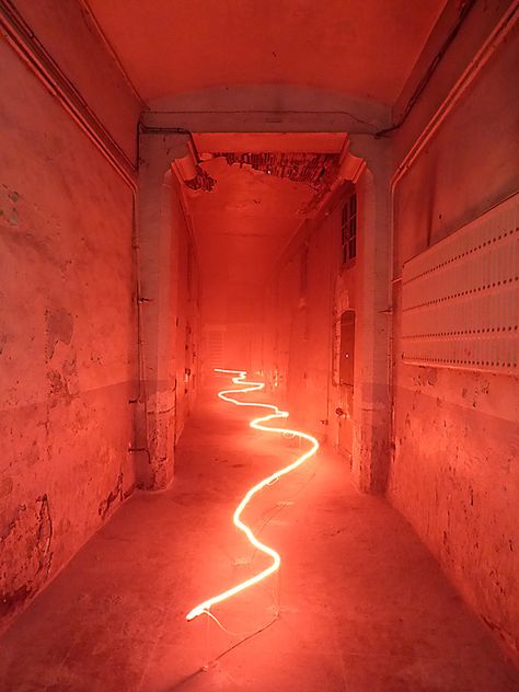 Claude Lévêque, Montreuil, France – J’ai rêvé d’un autre monde, 2001 © La disparition des Lucioles, 2014 – Photo : Vincent Laganier Eternals Aesthetic, Marvel Eternals, Light Art Installation, Neon Aesthetic, Orange Aesthetic, Art Installation, Neon Art, Sculpture Installation, Light Installation