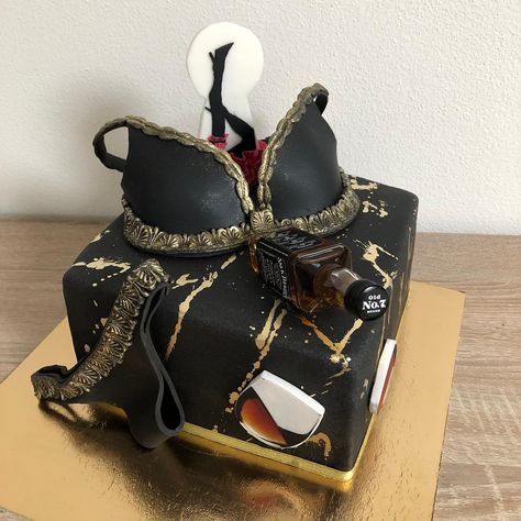 Bachelor party cake - cake by Renatiny dorty - CakesDecor Bachelor Party Cakes For Men, Bachelorette Cake For Groom, Bachelor Cake For Men, Bachelor Party Cakes, Sweet Business, Bachelor Cake, Small Wedding Decor, Bachelorette Cake, Mens Birthday