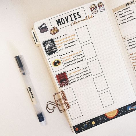 Are you looking for creative movie tracker spreads for your bullet journal? I've rounded up 27 bullet journal movie trackers. Movie Tracker, Beautiful Dawn, Bullet Journal Key, Bullet Journal Tracker, Bullet Journal Printables, Bullet Journal Notebook, Bullet Journal Writing, Bullet Journal Art, Cadeau Photo