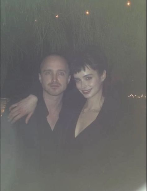 Aaron Paul Krysten Ritter, Krysten Ritter Aaron Paul, Aaron Paul And Krysten Ritter, Jessy Pinkman And Jane, Breaking Bad Behind The Scenes, Jane And Jesse, Jesse And Jane Breaking Bad, Jane Breaking Bad, Jesse And Jane