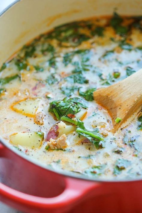 Potato And Spinach Soup, Soup Potato, Spinach Soup Recipe, Sausage Soup Recipes, Sausage Potato, Comforting Soup, Pork Chicken, Sausage Potatoes, Spinach Soup