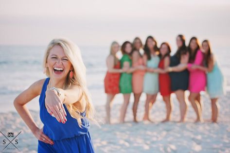 Bachelorette Party Pictures, Party At The Beach, Bachelorette Shots, Bridal Shower Photography, Bachelorette Party Photo, Bridesmaid Poses, Group Picture Poses, Gulf Shores Beach, Bridesmaid Photoshoot