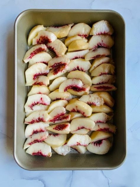 fresh white peaches How To Can White Peaches, White Peach Cobbler Recipe, Recipes With White Peaches, Fresh White Peach Recipes, White Peach Dessert Recipes, White Peach Recipes Desserts, White Peaches Recipes, White Peach Dessert, White Peach Recipes