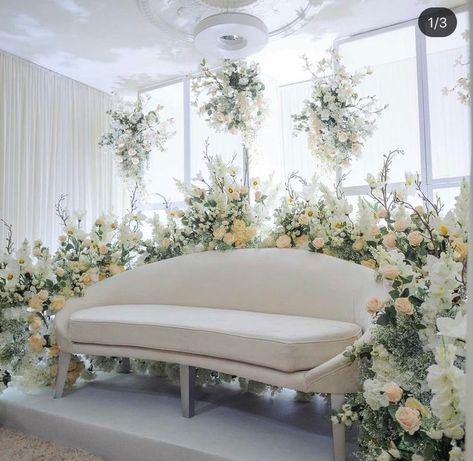 Pastel Pelamin, Bride Sofa, Dekor Akad, Kursi Pelaminan, Pelamin Tunang, Pelamin Nikah, Pastel Wedding Decorations, Nikah Decor, Chinese Wedding Decor