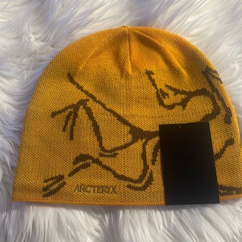 Arcteryx Edziza / Relic Yellow Bird Head Toque Beanie Hat 240117bk Bird Head, Yellow Bird, Visor Hats, Wool Beanie, Green Stripes, Beanie Hat, Yellow Orange, Fair Isle, Orange Yellow