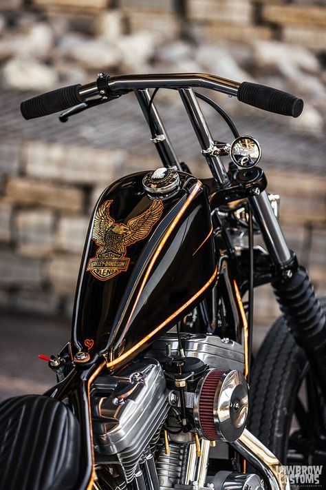 Black Chopper Motorcycle, Bobber Chopper Harley Davidson, Harley Sportster Chopper, Chopper Motorcycle Oldschool, Bobber Handlebars, Dyna Chopper, Ironhead Chopper, Harley Davidson Sportster 1200 Custom, Choppers Motorcycles