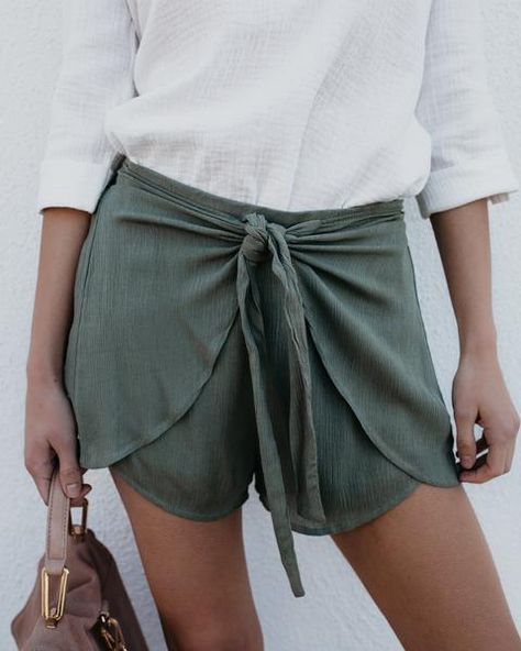 Soleil Tie Shorts - Olive Olive Green Shorts, The Everygirl, Tie Shorts, Cardigan Sweater Dress, Stylish Clothes For Women, Elastic Waist Shorts, High Waisted Shorts Denim, Green Shorts, Unique Outfits