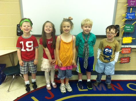 Wacky Tacky Day Kindergarten | Everyone looked absolutely WACKY today!!! Tacky Outfit Ideas, Crazy Outfit Ideas, Tacky Tourist Costume, Tacky Outfit, Wacky Tacky Day, Tacky Day, Mismatch Day, Christmas Party Attire, Tacky Christmas Party