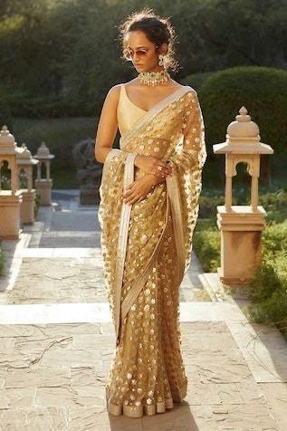 Excited to share this item from my #etsy shop: Champagne heavy embroidered designer wedding reception saree with matching silk blouse, gold wedding engagement sari with stitched blouse #gold #floral #embroidered #weddingsari #receptionsaree #designersaree #indiandesignersari Champagne Saree, Gold Saree, Sabyasachi Bridal, Sabyasachi Sarees, Ritu Kumar, Simple Sarees, Desi Wedding, Stylish Sarees, Shalwar Kameez