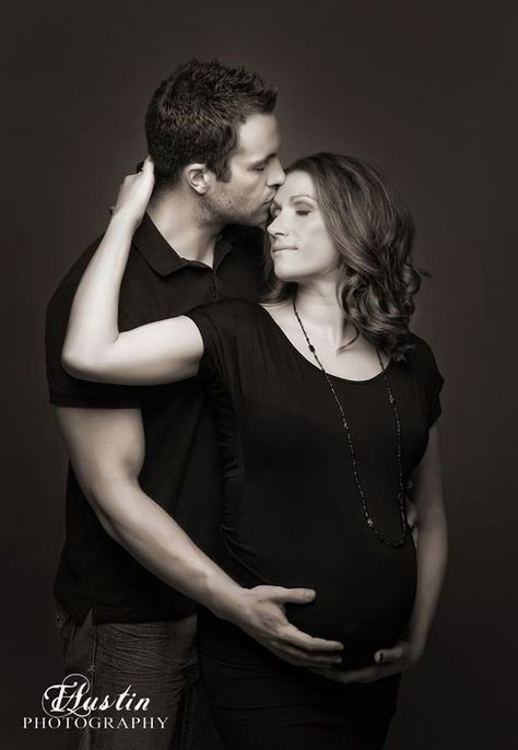 Elegant black and white maternity photo with husband in the studio | Issaquah Maternity Photos Pregnancy Photos Couples, Foto Newborn, Maternity Photography Studio, Couple Pregnancy Photoshoot, Maternity Studio, Maternity Photoshoot Poses, Studio Poses, Maternity Inspiration, Maternity Photography Poses