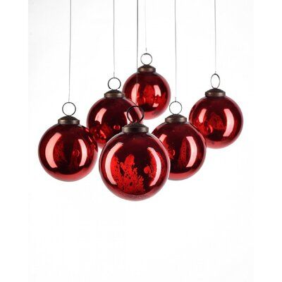 Red Ball Ornaments, Dinner Table Centerpieces, Modern Christmas Ornaments, Glass Christmas Balls, Classic Christmas Tree, Mercury Glass Christmas, Glass Ball Ornaments, Glass Balls, Red Ornaments