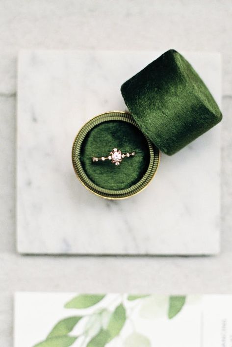 Emerald Green velvet ring box #wedding #ceremony #bridal Emerald Green Wedding, Green Wedding Inspiration, Antique Ring Box, Bali Jewelry, Emerald Green Weddings, Green Wedding Colors, Velvet Ring Box, Wedding Day Timeline, Engagement Ring Box