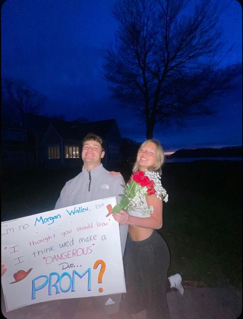 Prom Proposal Ideas Morgan Wallen, Prom Proposals For Girlfriend, Ways To Ask Your Boyfriend To Prom, Morgan Wallen Prom Proposal, Cougar Promposal, Country Hoco Posters, Noah Kahan Promposal, Cute Ways To Ask A Girl To Prom, Luke Combs Promposal