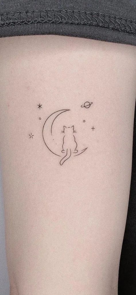 Minimalistic Cat Tattoo Ideas, Cat Moon Stars Tattoo, Minimalist Cat Tattoo Simple, Cat And Moon Tattoo Simple, Cat With Stars Tattoo, Cat Stars Tattoo, Tattoos For My Cat, Mom And Daughter Cat Tattoos, Playful Cat Tattoo