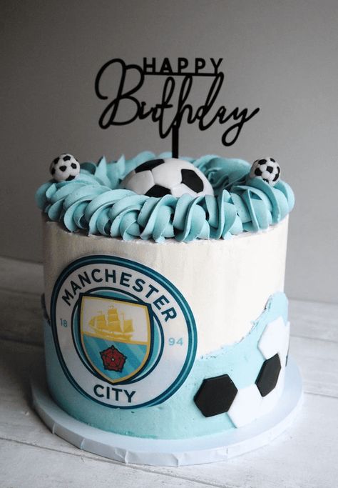 Man City Birthday Cakes, Soccer Birthday Cakes For Men, Man City Birthday Theme, Mancity Cake Design, Manchester Cake Birthdays, Football Cake For Men, Manchester City Party Ideas, Man City Cake Ideas, Birthday Cake 16 Boy