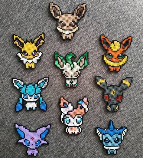 Perler Bead Pokemon Patterns, Hama Beads Pokemon, Pokemon Cross Stitch, Hamma Beads Ideas, Pokemon Bead, Pokemon Pattern, Easy Perler Bead Patterns, Pokemon Perler Beads, Pixel Beads