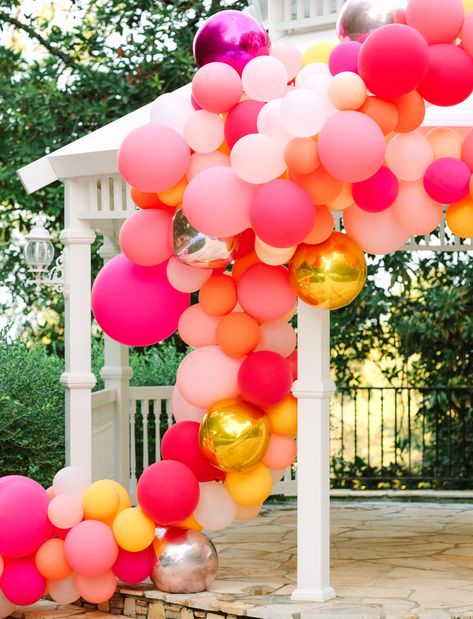 pink orange colorful wedding balloon backdrop Pink Balloon Decorations, Retro Wedding Inspiration, Backyard Reception, Orange Balloons, 50 Birthday, Orange Party, Balloon Display, Balloon Installation, Wedding Dress Boutiques