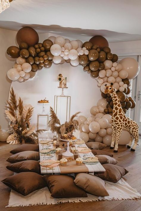 Safari Themed Party, Idee Babyshower, Baby Shower Deco, Safari Theme Party, Garland Arch, Birthday Balloon Decorations, Baby Shower Inspiration, Safari Birthday, Arch Kit