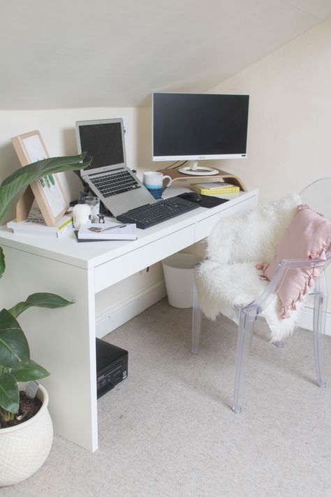 Working From Home Setup, Desk Setup Small Spaces, Home Office Ideas For Women Small Spaces, Work From Home Desk Setup Small Space, Wfh Desk Setup Small Space, Small Corner Office Ideas, At Home Office Ideas Small Spaces, Work From Home Office Ideas Small Spaces, Home Office Setup Small Spaces