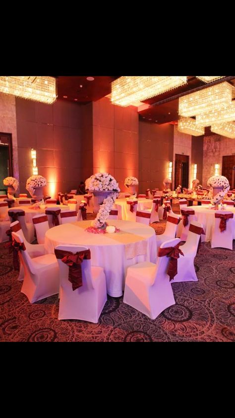 Wedding seating arrangements ! Indian Wedding Seating Arrangement, Sitting Arrangements For Wedding, Wedding Sitting Arrangement, Event Seating Layout, Seating Arrangements Wedding, Simple Outdoor Seating, Planner Pictures, Wedding Reception Seating Arrangement, Wedding Lounge Furniture