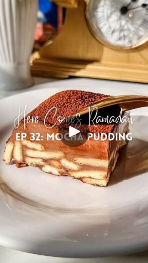 Marie Biscuit Pudding, Biscuit Pudding Recipe, Mocha Pudding, Chocolate Biscuit Pudding, Marie Biscuits, Biscuit Press, Biscuit Pudding, Marie Biscuit, Middle Eastern Dishes