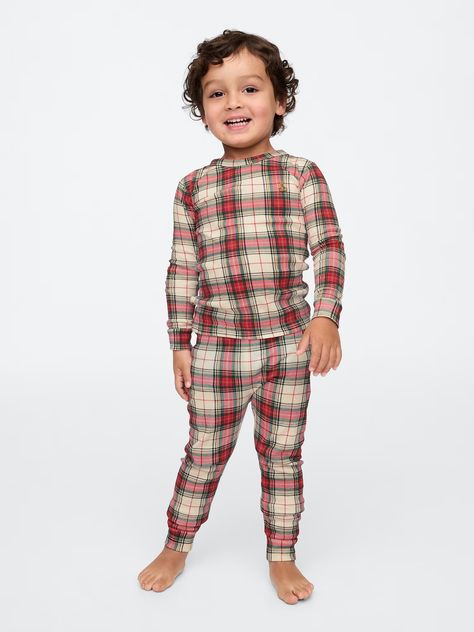 babyGap Organic Brushed Cotton Holiday PJ Set | Gap Matching Christmas Pajamas Family, Kids Christmas Pajamas, Baby Christmas Pajamas, Christmas Pajamas Kids, Matching Family Pajamas, Family Christmas Pajamas, Top And Pants Set, Pj Pants, Matching Pajamas