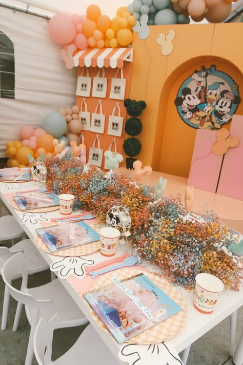 2nd Birthday Party Themes Fall, Mickey And Minnie Birthday Party Ideas, Classic Disney Birthday Party, Vintage Disneyland First Birthday, Disney Vintage Birthday Party, Vintage Disney First Birthday, Disneyland Vintage Party, Retro Disney Party, Disneyland Theme First Birthday