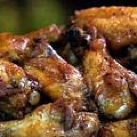 Neelys Recipes, Hot Wings Recipe, Blue Cheese Dipping Sauce, Cheese Dipping Sauce, Hot Wing Recipe, Famous Chef, Hot And Sour Soup, Wings Recipe, Hot Wings