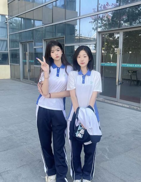 Pe Outfits For School Korean, School Pe Uniform Aesthetic, Boarding School Aesthetic Uniform Pe, Japanese Sports Uniform, Aesthetic Pe Uniform, Sport Uniform School Korean, Cute Korean School Uniforms, Highschool Outfits Uniform, Japanese Sport Uniform