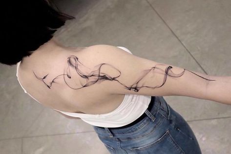 Abstract Smoke Streamer Shoulder Tattoo Energy Tattoo, Tatuagem Masculina Pequena, Abstract Tattoo Designs, Geniale Tattoos, Abstract Tattoo, 문신 디자인, Great Tattoos, Dope Tattoos, Simplistic Tattoos