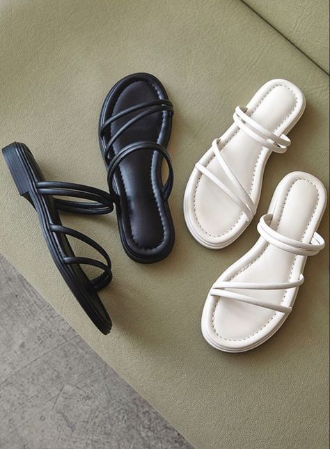 Trendy Slippers, Pretty Sandals, Dr Shoes, Cute Shoes Heels, Fashion Shoes Sandals, Shoes Heels Classy, Fashion Slippers, Fancy Shoes, Girly Shoes