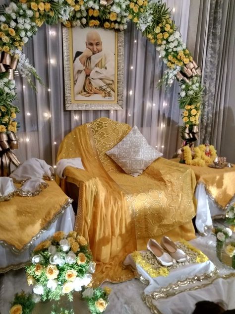 Satsang Decoration At Home, Guruji Satsang Decoration At Home, Guru Ji Satsang Decoration, Guruji Darbar Decoration, Satsang Decoration, Blessings Always Guruji Wallpaper, Guruji Wallpaper, Om Logo, Jai Guruji