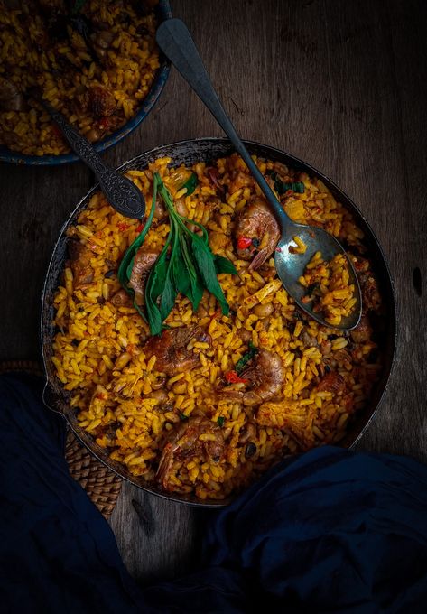 Jollof Rice Photography, African Food Photography, Nigerian Delicacies, Dishes Photography, Naija Food, Foods Photography, Kulfi Recipe, West African Food, Rice Food