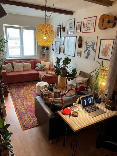 Fun And Cozy Living Room, Funky Cozy Apartment, Cozy Botanical Living Room, Studio Apartment Eclectic, Florence Given House, Clutter Core Living Room, Cozy Vintage Eclectic, Retro Apartment Decor Eclectic, Cozy Maximalism Apartment