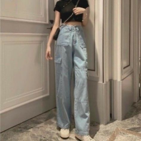 Looks Street Style, Baggy Pants, Mode Inspo, Cargo Jeans, Korean Street Fashion, Mode Vintage, Flared Jeans, Korean Outfits, Looks Style