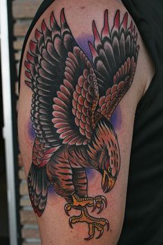 Eagle Shoulder Tattoo, Falcon Tattoo, Hawk Tattoo, Tattoo Bird, Tattoo Quotes For Women, Eagle Tattoos, Tattoo Traditional, Ship Tattoo, American Tattoos