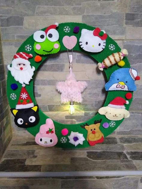 Sanrio Christmas Decorations, Diy Hello Kitty Ornaments, Sanrio Wall Decor, Kuromi Christmas Tree, Sanrio Christmas Decor, Hello Kitty Ornaments Diy, Hello Kitty Christmas Decor, Diy Christmas Decorations Bedroom, Hello Kitty Christmas Decorations