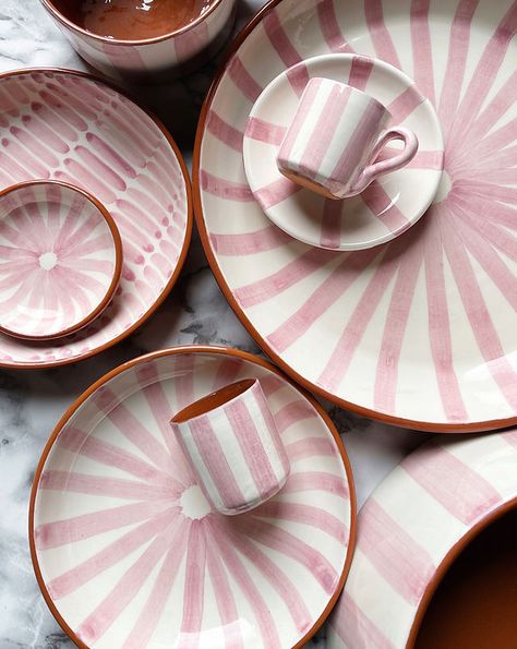 Casa Cubista | Portuguese Design, handmade modern for the home Pink Pottery, Portuguese Design, Homeware Store, Dash Pattern, Painted Ceramic Plates, Diy Pottery Painting, Striped Vase, Deco Rose, Pattern Bowl