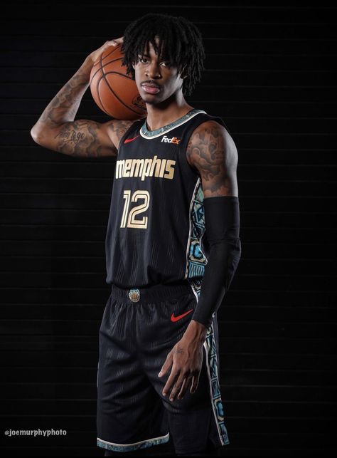 Ja Morant Black And White, Ja Morant Photoshoot, Nba Aesthetic Wallpaper Ja Morant, Ja Morant Rare Photos, Ja Morant Instagram, Ja Morant Style, Whatsapp Wallpapers Hd, Mens Dreads, Bola Basket