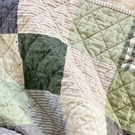 Allison • Peony Pedal Quilts on Instagram: "A scrappy simple patchwork will always have my heart.   I didn’t think too hard about pulling fabric scraps here. Just stuck to sage greens, denim, and cream. And then had to dial up the cute factor a bit by finishing it off with these adorable bears on the back. 🤍  My go to square size for scrappy squares is 5.5”. Arranging 8 squares across by 10 down will give you a nice size baby quilt. Approximately 40x50”.  #scrappyquilt #patchworkquilt #babyquilt #greenandbluequilt #quiltcrinkles" Quilt With Squares, Sage Green Quilt Patterns, Sage Green Quilts Color Schemes, Green Floral Quilt, Green Quilt Patterns, Simple Square Quilt, Simple Baby Quilt Patterns, Small Square Quilt, Green Quilts Ideas