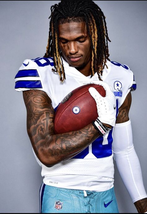 CeeDee Lamb Lamb Pictures, Ceedee Lamb, Football Poses, Dallas Cowboys Wallpaper, Dallas Cowboys Football Team, Nfl Football Pictures, Nfl Photos, Dallas Cowboys Fans, Dallas Cowboys Football