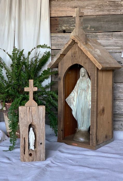 Niche or Grotto Outdoor Shrines And Altars Ideas, Shrine Ideas, Hutch Top, Memorial Favors, Religious Statues, Shopping In Italy, Shabby Chic Antiques, Wall Niche, Local Gifts