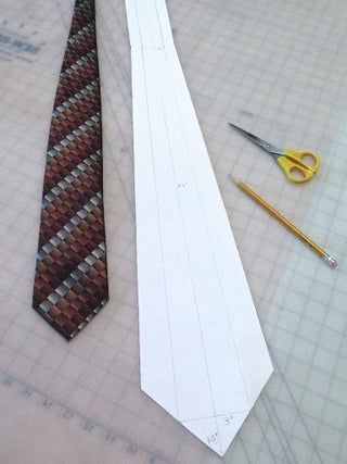 Leather Neckties : 10 Steps (with Pictures) - Instructables Tie Patterns Diy, Mens Ties Crafts, Necktie Pattern, Cravat Tie, Leather Glue, Make A Tie, Leather Bow Tie, Tooling Patterns, Ties Mens Fashion