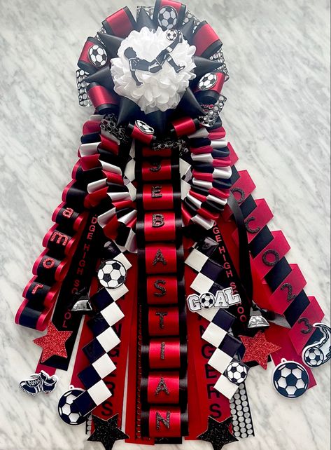 Soccer themed boys homecoming garter mum Homecoming Mum Themes, Mum For Boys Homecoming, Boy Homecoming Mum, Guy Mums Homecoming, Soccer Garter Homecoming, Soccer Mums Homecoming, Boys Homecoming Mum Garter, Boys Mums Homecoming, Boy Mums Homecoming