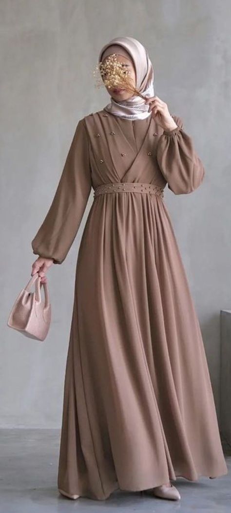 Dress Kondangan Modern, Dress Muslim Modern, Braidsmaid Dresses, Outfit Kondangan, Dress Kondangan, Model Gamis, Dress Brokat, Muslimah Dress, Dress Muslim