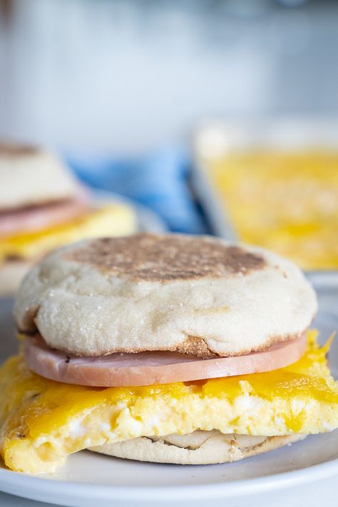 Sheet Pan Egg Breakfast Sandwiches | 12 Tomatoes Eggs In Oven For Sandwiches, Sheet Pan Egg Sandwiches, Eggs For Breakfast Sandwiches, Egg Breakfast Sandwiches, Egg White Bake, Sheet Pan Eggs, Egg White Breakfast, Eggs In Oven, Egg Sandwich Breakfast