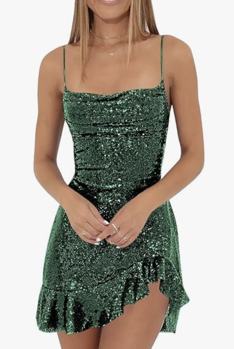 Emerald Green Dress Short Prom, Green Glitter Dress Short, Disco Themed Homecoming Dresses, Hoco Green Dresses, Dress For Prom Short, Green Outfit Party, Gala Dresses Short, Emerald Prom Dresses, Emerald Green Outfit