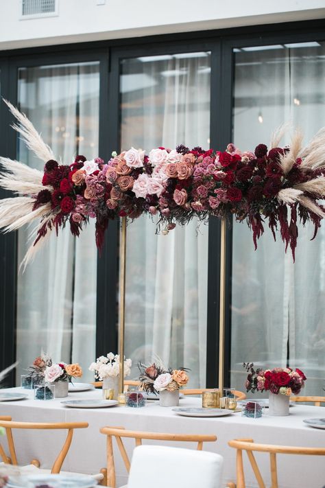 Moody Color Scheme, Pink And Burgundy Wedding, Gold And Burgundy Wedding, Burgundy Wedding Theme, Mauve Roses, Gold Wedding Centerpieces, Burgundy And Blush Wedding, Blush Bridal Showers, Inside Weddings