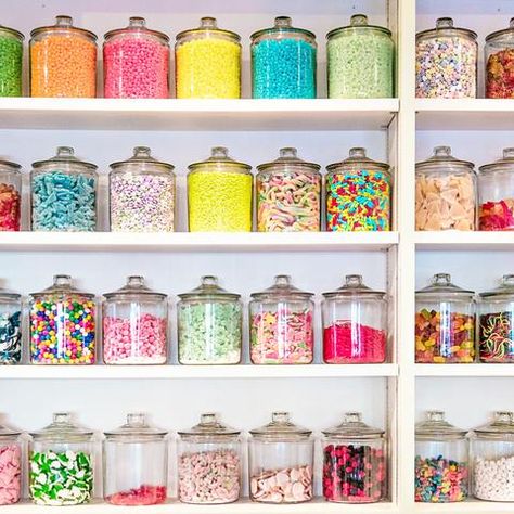 Candy Room, Space Theme Party, Reference Board, Sweet Jars, Dessert In A Jar, Free Greeting Cards, घर की सजावट, Pick And Mix, Ice Cream Shop