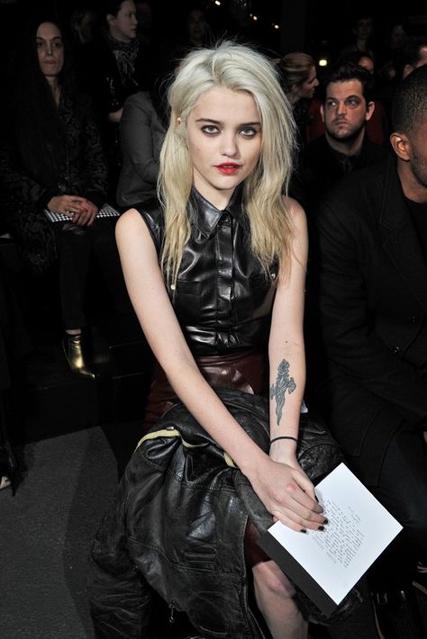 Sky Ferreira Sky Ferreira Style, Sky Ferreira, Estilo Real, Alice In Chains, Grunge Goth, Grunge Hair, Glam Rock, Look Cool, Cute Hairstyles